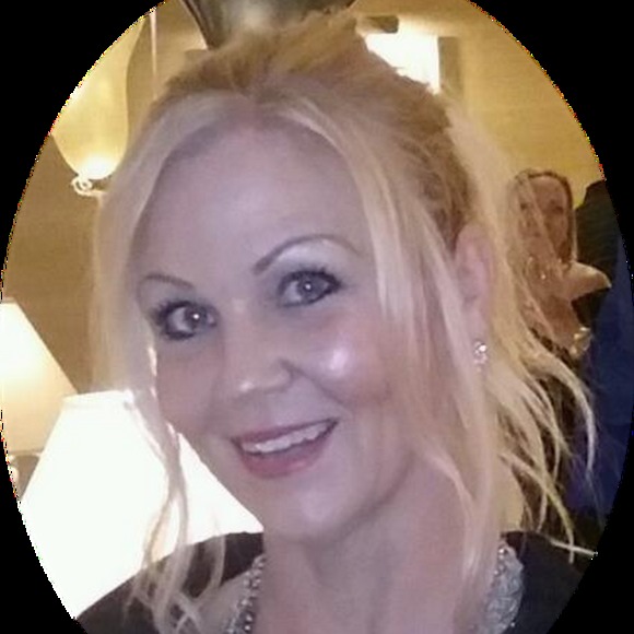 Meet your Posher, Christina - Picture 1 of 1